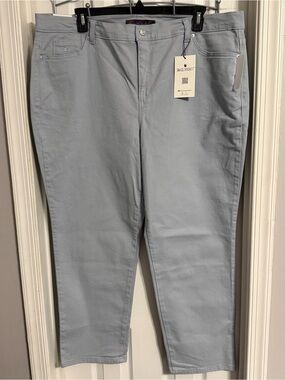 Gloria Vanderbilt women’s jeans